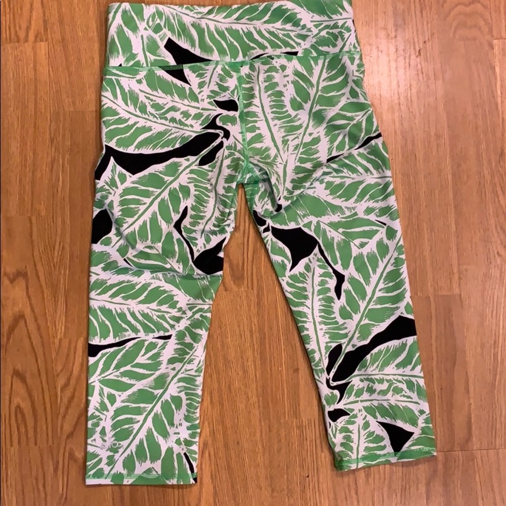 Alo Yoga Capri Pants Small - Picture 3 of 6